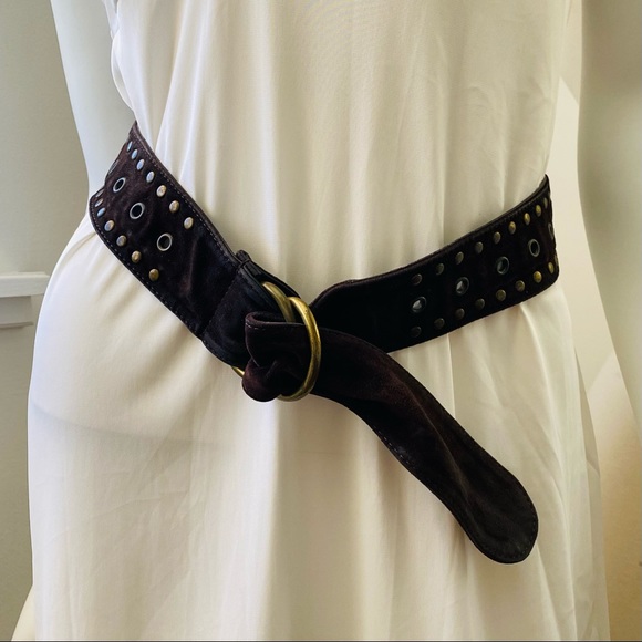 VINTAGE suede & brass ring buckle belt - Picture 3 of 6